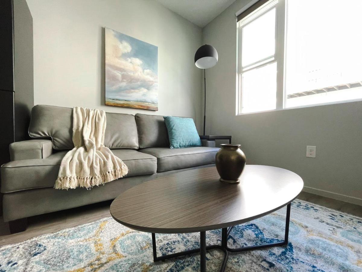 Sleepover 1Bd 1Ba Omaha Apartments Luaran gambar