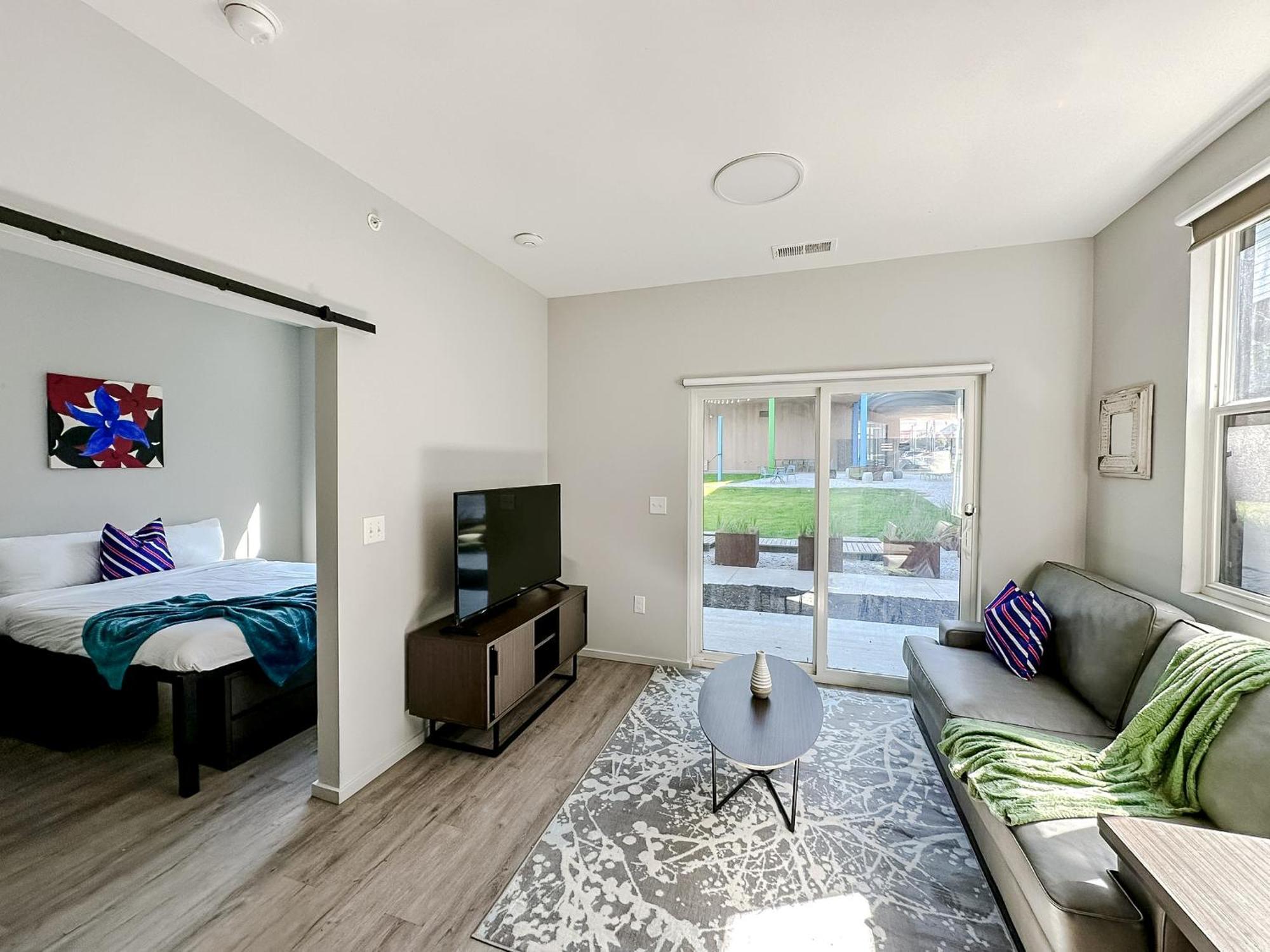 Sleepover 1Bd 1Ba Omaha Apartments Luaran gambar